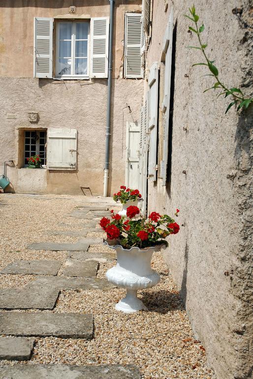 La Maison Des Gardes - Chambres D'Hotes Cluny Exterior foto