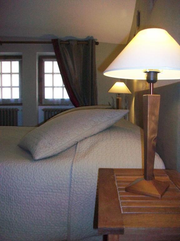 La Maison Des Gardes - Chambres D'Hotes Cluny Zimmer foto